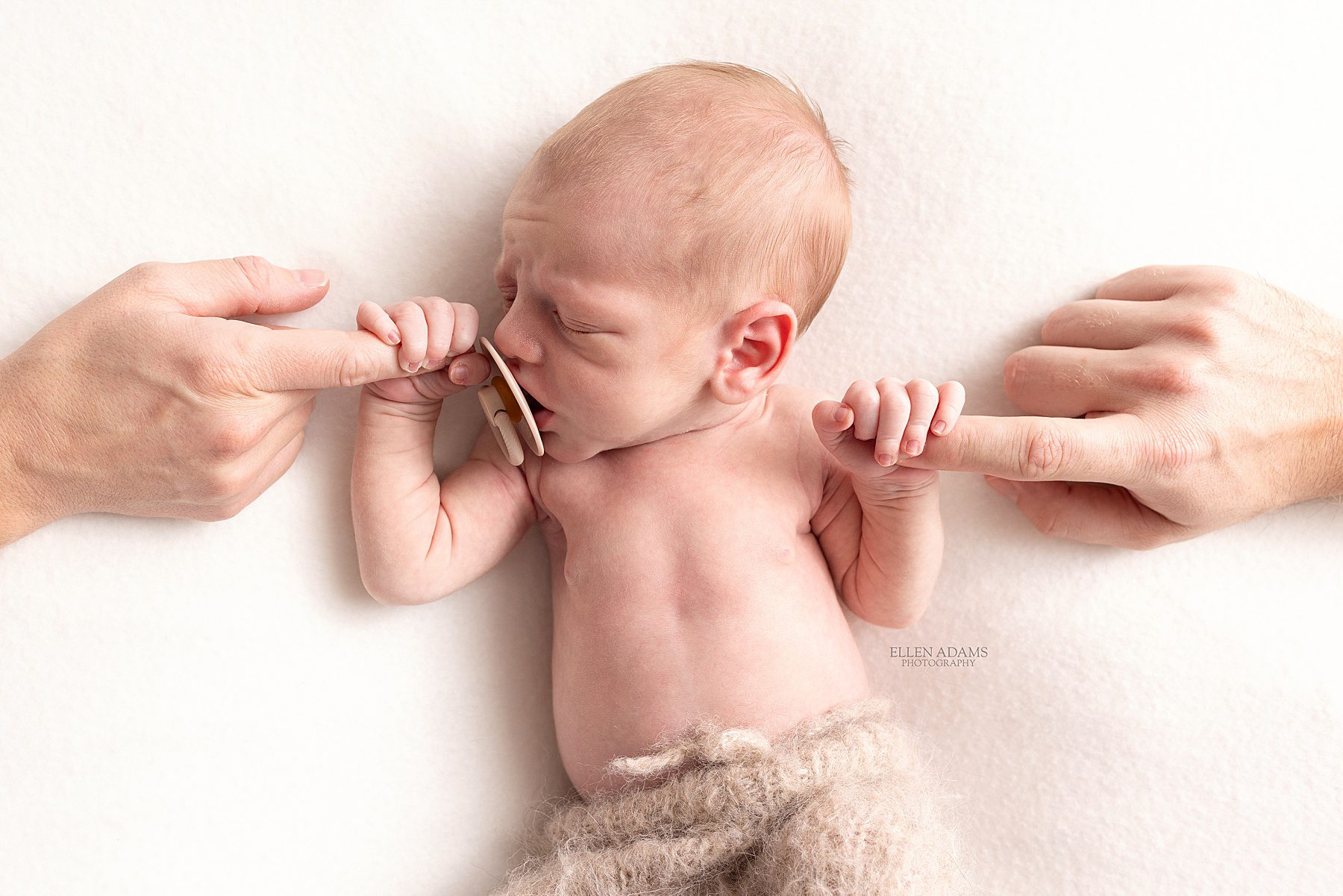 Tips for calming a crying newborn from a Huntsville AL Newborn Photographer