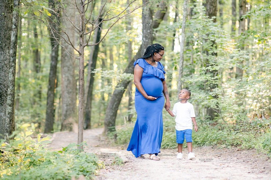 Maternity pictures in Huntsville, AL by  Ellen Adams Photography.